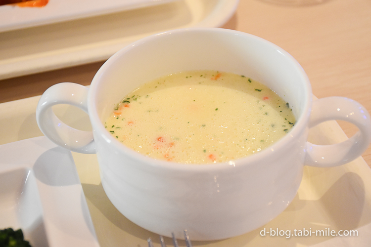 セレブレーションホテル　朝食　コンソメスープ