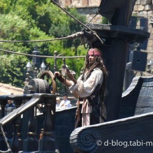 ディズニーシー　パイレーツショー 　海賊ジャック4 コンパス